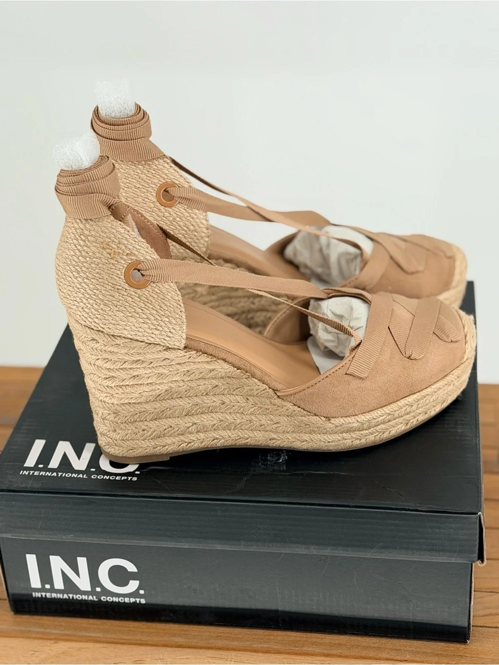 New INC International Concepts Women’s Tan Espadrille Wedge Sandals size 8.5 M